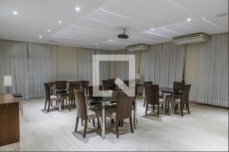 Apartamento para alugar com 285m², 4 quartos e 5 vagas Apartamento para alugar com 285m², 4 quartos e 5 vagasÁrea comum - Salão de festas