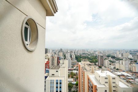 Apartamento para alugar com 285m², 4 quartos e 5 vagas Apartamento para alugar com 285m², 4 quartos e 5 vagasVista da suíte 02