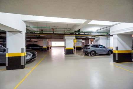 Apartamento para alugar com 285m², 4 quartos e 5 vagas Apartamento para alugar com 285m², 4 quartos e 5 vagasGaragem