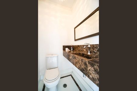 Apartamento para alugar com 285m², 4 quartos e 5 vagas Apartamento para alugar com 285m², 4 quartos e 5 vagasLavabo