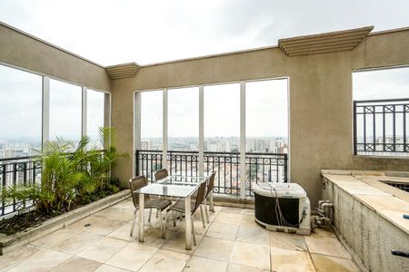 Apartamento para alugar com 285m², 4 quartos e 5 vagas Apartamento para alugar com 285m², 4 quartos e 5 vagasTerraço