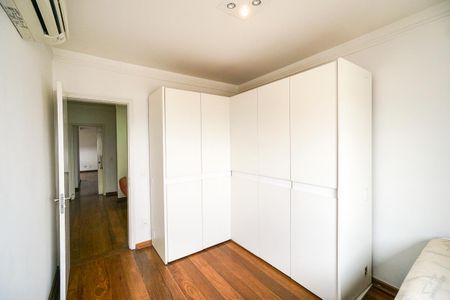 Apartamento para alugar com 285m², 4 quartos e 5 vagas Apartamento para alugar com 285m², 4 quartos e 5 vagasSuíte 01