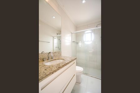 Apartamento para alugar com 285m², 4 quartos e 5 vagas Apartamento para alugar com 285m², 4 quartos e 5 vagasBanheiro da suíte 01