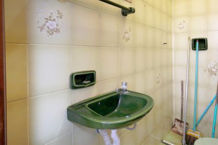 Casa à venda com 360m², 3 quartos e 2 vagasBanheiro de serviço