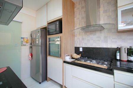 Casa à venda com 360m², 3 quartos e 2 vagasCozinha