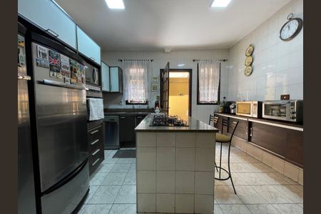 Casa à venda com 230m², 5 quartos e 3 vagasCozinha