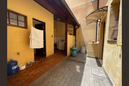 Casa à venda com 230m², 5 quartos e 3 vagasQuintal