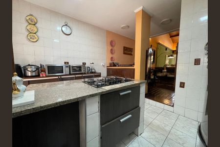 Casa à venda com 230m², 5 quartos e 3 vagasCozinha