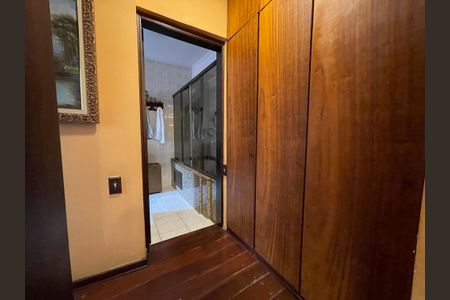 Casa à venda com 230m², 5 quartos e 3 vagasCloset Quarto 5