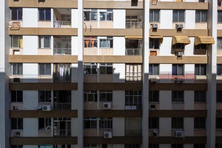 Apartamento à venda com 56m², 2 quartos e 1 vagaÁrea de Serviço Vista