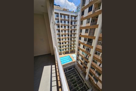 Apartamento à venda com 56m², 2 quartos e 1 vagaSala de estar - Vista