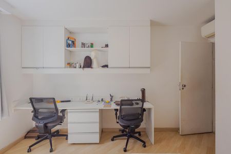 Apartamento à venda com 140m², 3 quartos e 1 vagaSuíte