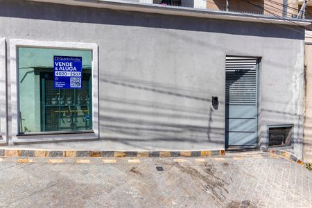 Apartamento para alugar com 40m², 2 quartos e sem vagaFachada + Placa