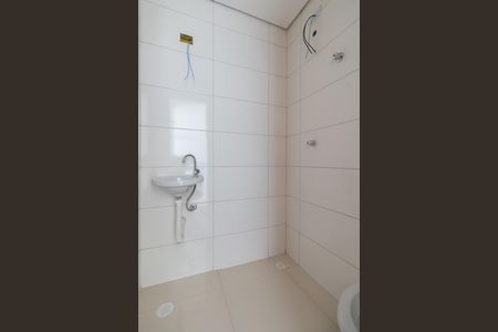 Apartamento para alugar com 40m², 2 quartos e sem vaga Apartamento para alugar com 40m², 2 quartos e sem vagaBanheiro