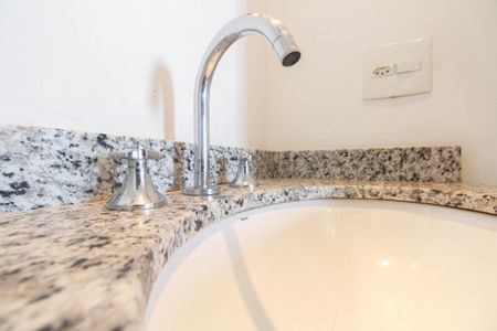 Apartamento à venda com 57m², 2 quartos e 1 vagaBanheiro Social