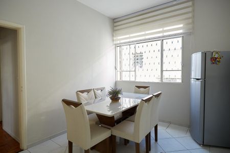 Apartamento à venda com 120m², 3 quartos e 1 vaga Apartamento à venda com 120m², 3 quartos e 1 vagaSala de Jantar