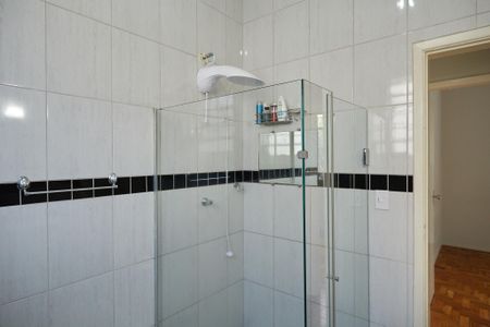 Apartamento à venda com 120m², 3 quartos e 1 vaga Apartamento à venda com 120m², 3 quartos e 1 vagaBanheiro