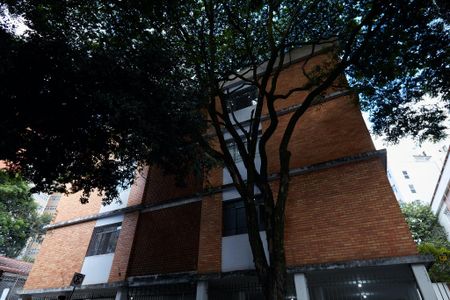 Apartamento à venda com 120m², 3 quartos e 1 vaga Apartamento à venda com 120m², 3 quartos e 1 vagaFachada