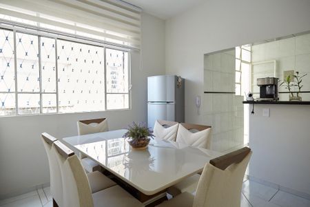 Apartamento à venda com 120m², 3 quartos e 1 vaga Apartamento à venda com 120m², 3 quartos e 1 vagaSala de Jantar