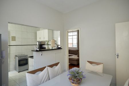 Apartamento à venda com 120m², 3 quartos e 1 vaga Apartamento à venda com 120m², 3 quartos e 1 vagaSala de Jantar