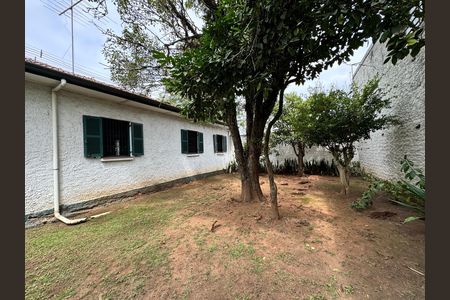 Casa à venda com 130m², 3 quartos e 1 vagaÁrea comum