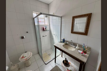 Casa à venda com 130m², 3 quartos e 1 vagaBanheiro