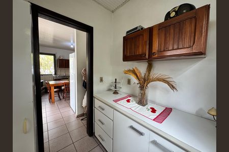 Casa à venda com 130m², 3 quartos e 1 vagaBanheiro