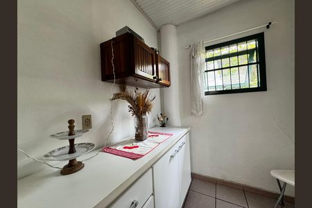 Casa à venda com 130m², 3 quartos e 1 vagaBanheiro