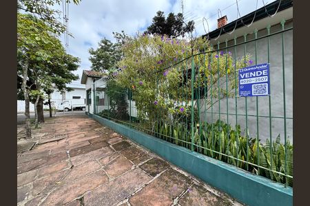 Casa à venda com 130m², 3 quartos e 1 vagaFachada + Placa