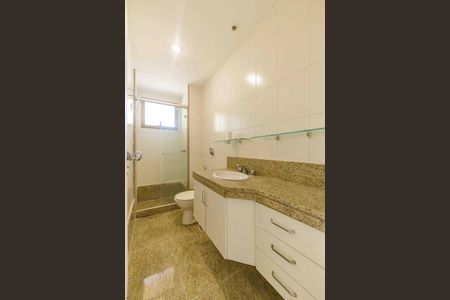 Apartamento à venda com 80m², 3 quartos e 2 vagasBanheiro Social