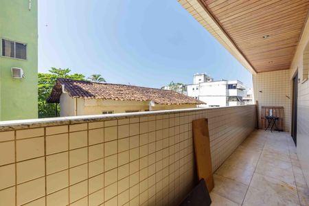 Apartamento à venda com 80m², 3 quartos e 2 vagasVaranda