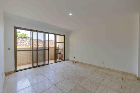 Apartamento à venda com 80m², 3 quartos e 2 vagasSala