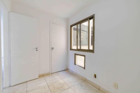 Apartamento à venda com 80m², 3 quartos e 2 vagasQuarto 2