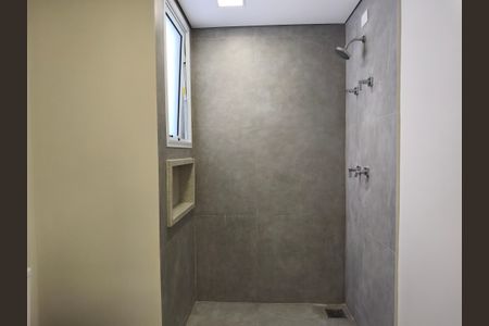 Casa à venda com 490m², 3 quartos e 3 vagasBanheiro da Suíte 1