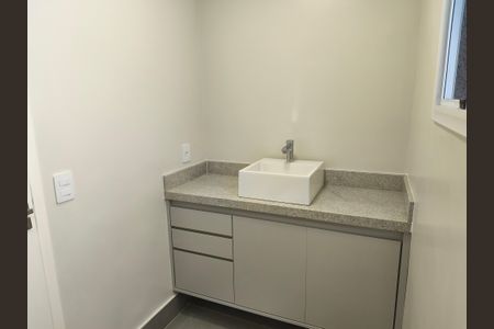 Casa à venda com 490m², 3 quartos e 3 vagasBanheiro