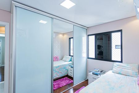 Apartamento à venda com 100m², 3 quartos e 3 vagasQuarto 2