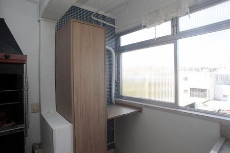 Apartamento para alugar com 68m², 2 quartos e 1 vagaÁrea de Serviço