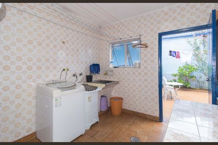 Casa para alugar com 240m², 3 quartos e 2 vagasÁrea de Serviço