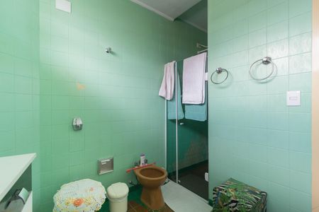 Casa para alugar com 240m², 3 quartos e 2 vagasBanheiro - Suíte