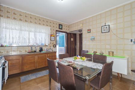 Casa para alugar com 240m², 3 quartos e 2 vagasCozinha