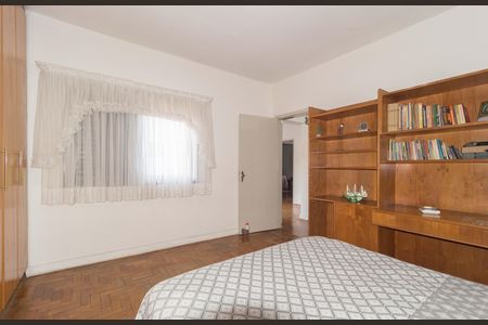 Casa para alugar com 240m², 3 quartos e 2 vagasQuarto 1