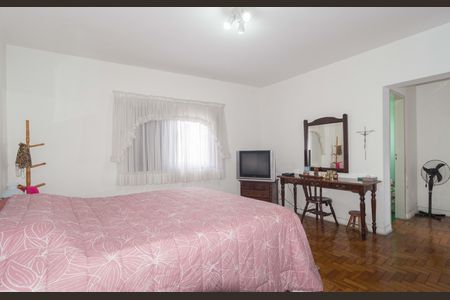 Casa para alugar com 240m², 3 quartos e 2 vagasQuarto 3 - Suíte