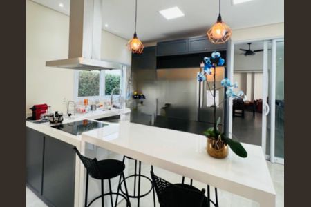 Casa de condomínio à venda com 250m², 3 quartos e 4 vagas Casa de condomínio à venda com 250m², 3 quartos e 4 vagasFoto 06