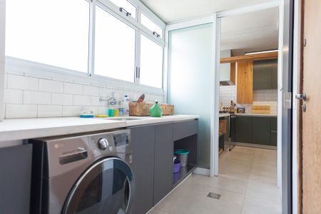 Apartamento para alugar com 230m², 4 quartos e 1 vaga Apartamento para alugar com 230m², 4 quartos e 1 vagaÁrea de Serviço