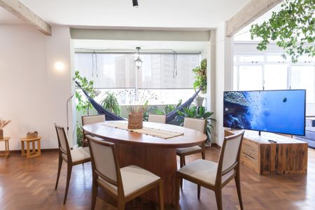 Apartamento para alugar com 230m², 4 quartos e 1 vaga Apartamento para alugar com 230m², 4 quartos e 1 vagaSala de Jantar