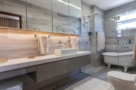 Apartamento para alugar com 230m², 4 quartos e 1 vaga Apartamento para alugar com 230m², 4 quartos e 1 vagabanheiro suite