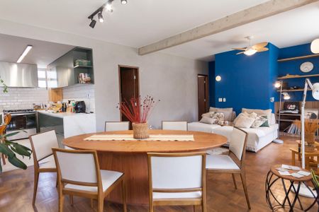 Apartamento para alugar com 230m², 4 quartos e 1 vaga Apartamento para alugar com 230m², 4 quartos e 1 vagaSala de Jantar