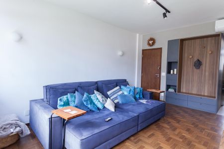 Apartamento para alugar com 230m², 4 quartos e 1 vaga Apartamento para alugar com 230m², 4 quartos e 1 vagaSala de TV