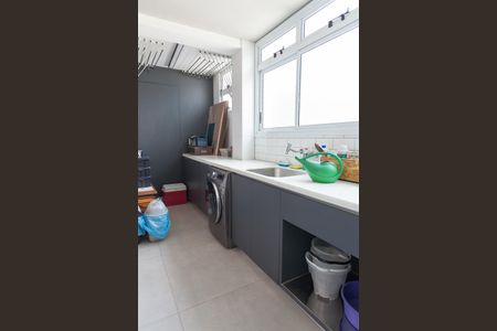 Apartamento para alugar com 230m², 4 quartos e 1 vaga Apartamento para alugar com 230m², 4 quartos e 1 vagaÁrea de Serviço