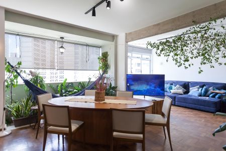 Apartamento para alugar com 230m², 4 quartos e 1 vaga Apartamento para alugar com 230m², 4 quartos e 1 vagaSala de Jantar